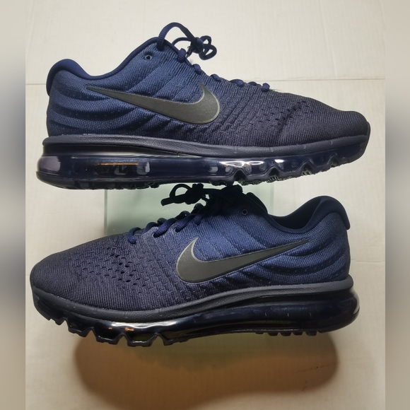 Nike Air Max sz 9.5. Brand new